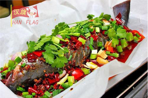 来深圳必吃一味小吃那就是纸上烤鱼